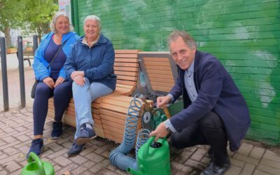 Düsseldorfs erste Regenwasserbank steht auf dem Hermannplatz in Flingern